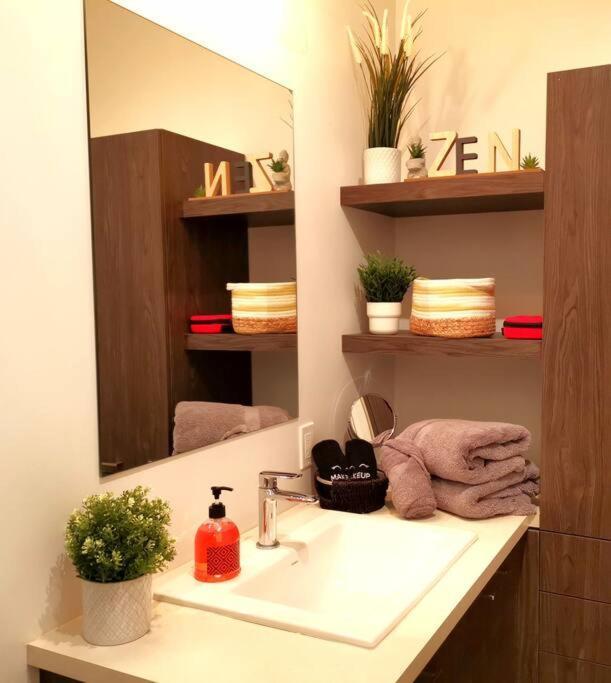 Penthouse With Free Indoor Parking Downtown Appartement Québec Buitenkant foto